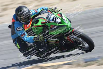 media/Sep-20-2025-Race Pace (Sat) [[d4e1b33f4d]]/Verified/Turn 10 Inside (1125am)/